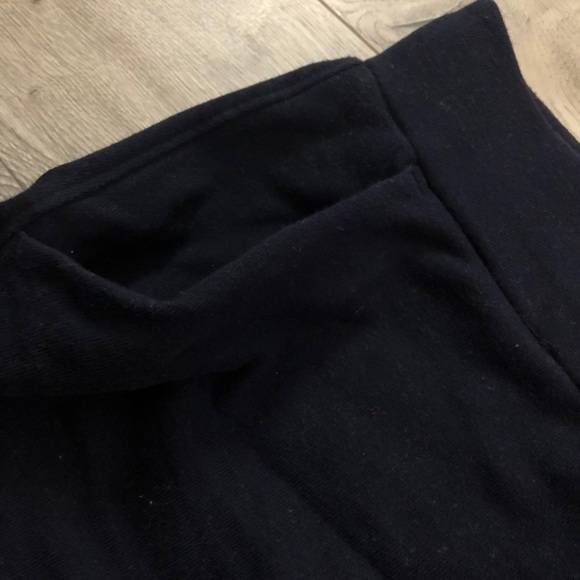 Champion Sweatshorts - Picture 3 of 3